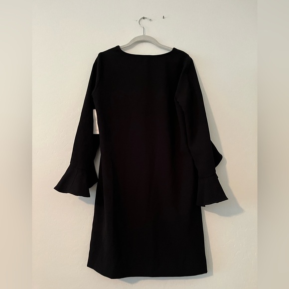Karen Kane RUFFLE-SLEEVE SHIFT DRESS in black XS - Picture 3 of 7